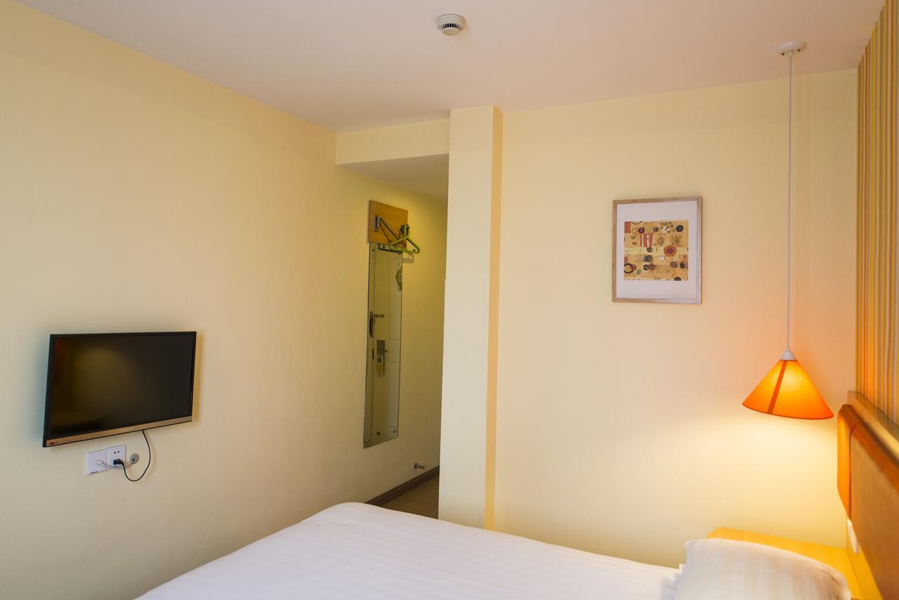 Home Inn Beijing Shangdi 外观 照片